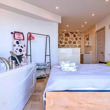 Vilă Akbel 1 Bedroom Secluded With Hot Tub Kalkan