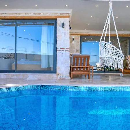 Akbel 1 Bedroom Secluded With Hot Tub Villa *