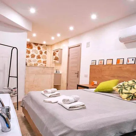 Akbel 1 Bedroom Secluded With Hot Tub Villa Kalkan