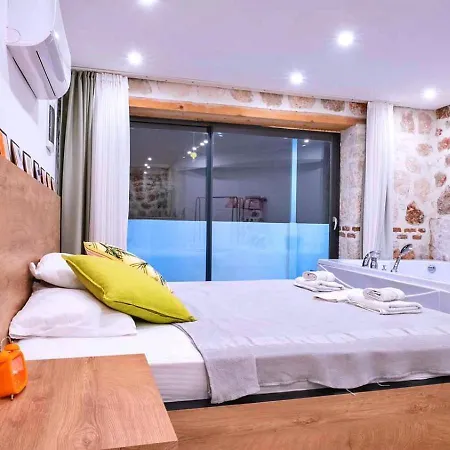 Akbel 1 Bedroom Secluded With Hot Tub