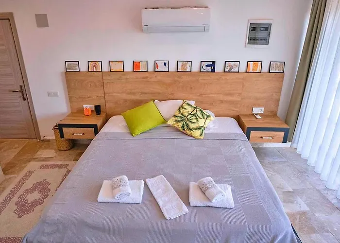 Villa Akbel 1 Bedroom Secluded With Hot Tub