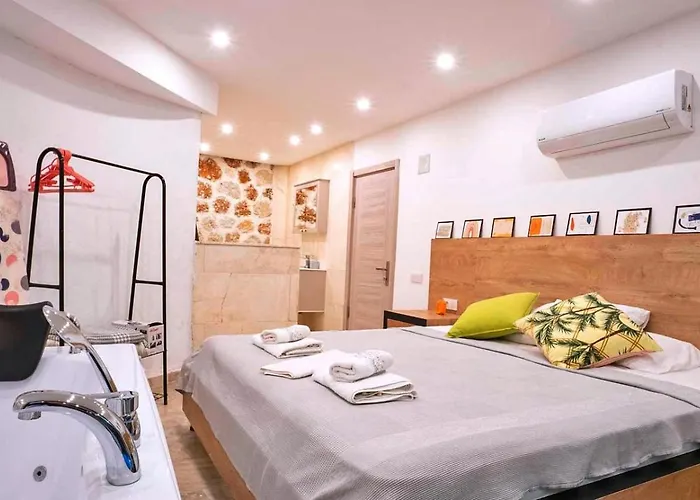 Akbel 1 Bedroom Secluded With Hot Tub Villa Kalkan